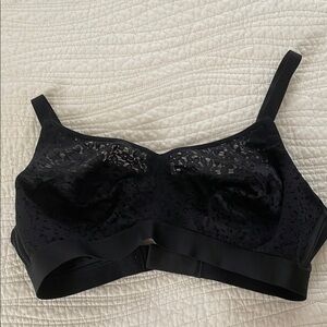 Chantelle Black Lace Bra NWT